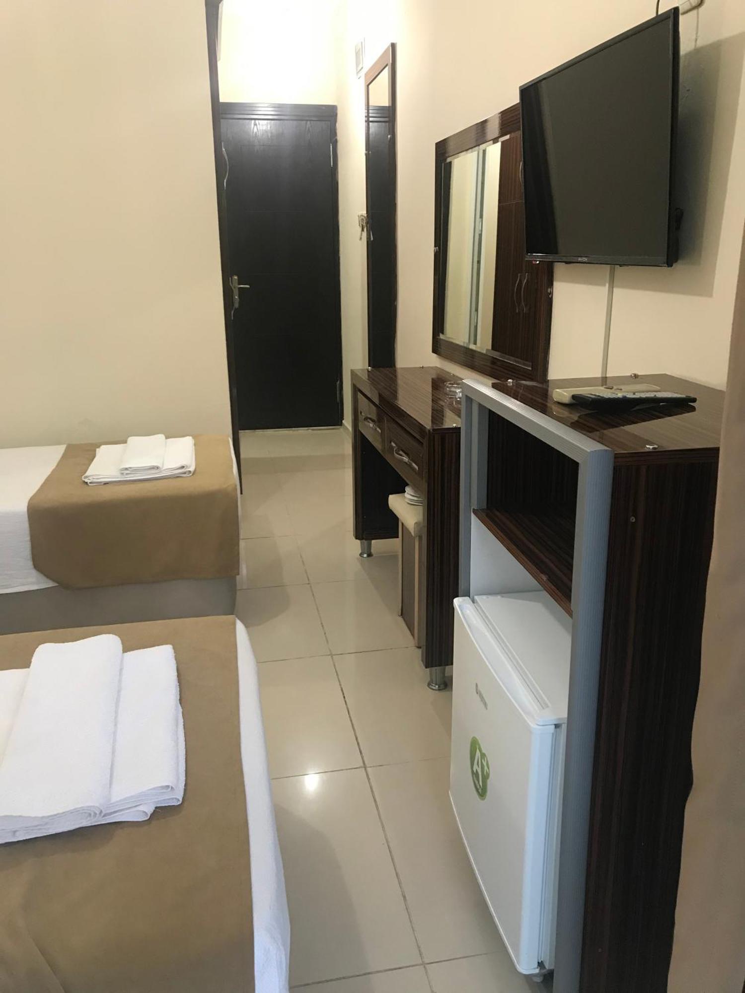 Tuemay Hotel Битез Номер фото