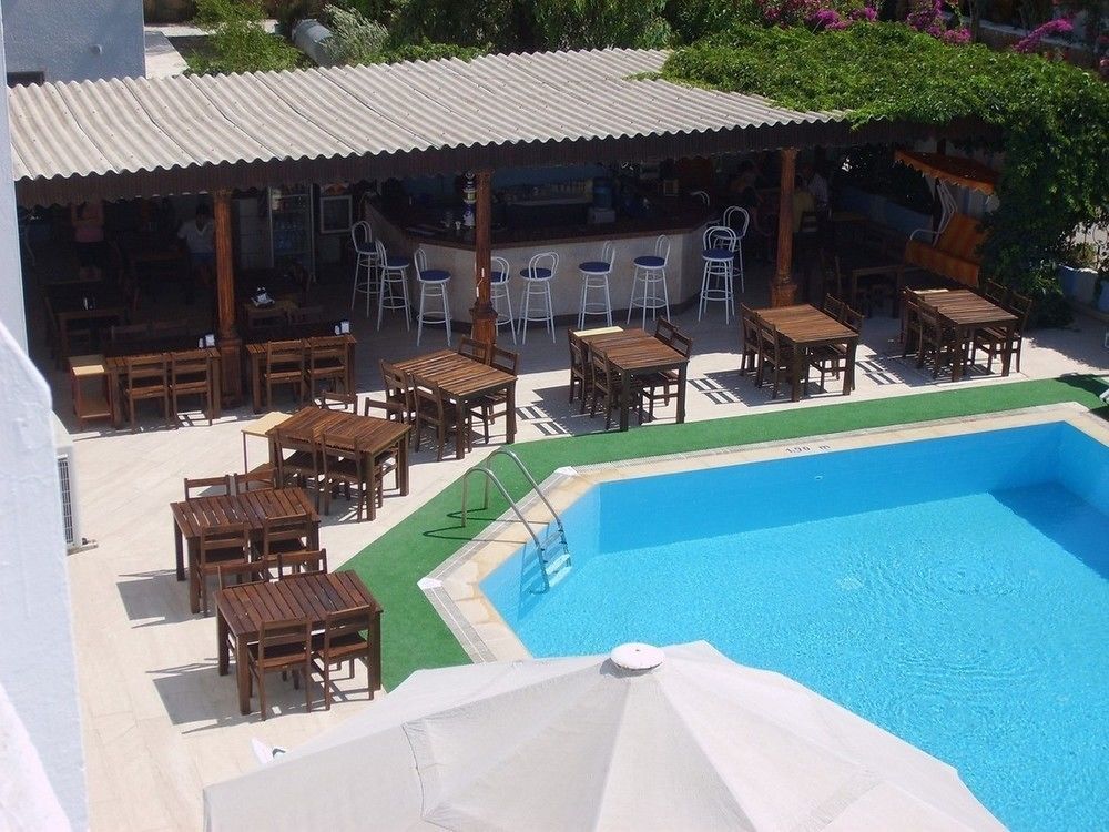 Tuemay Hotel Битез Экстерьер фото