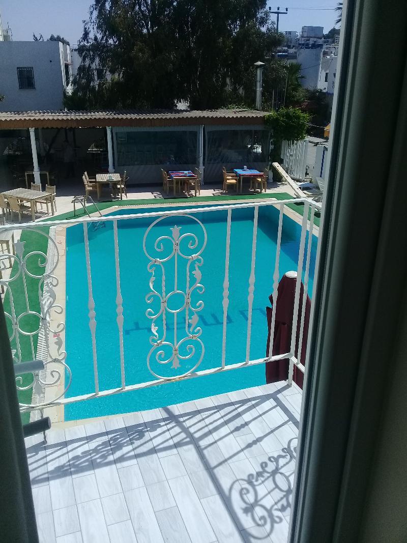 Tuemay Hotel Битез Экстерьер фото