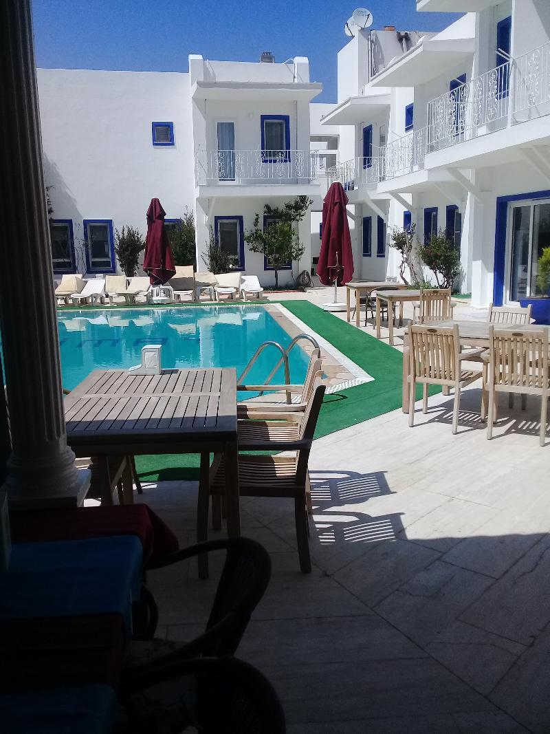 Tuemay Hotel Битез Экстерьер фото