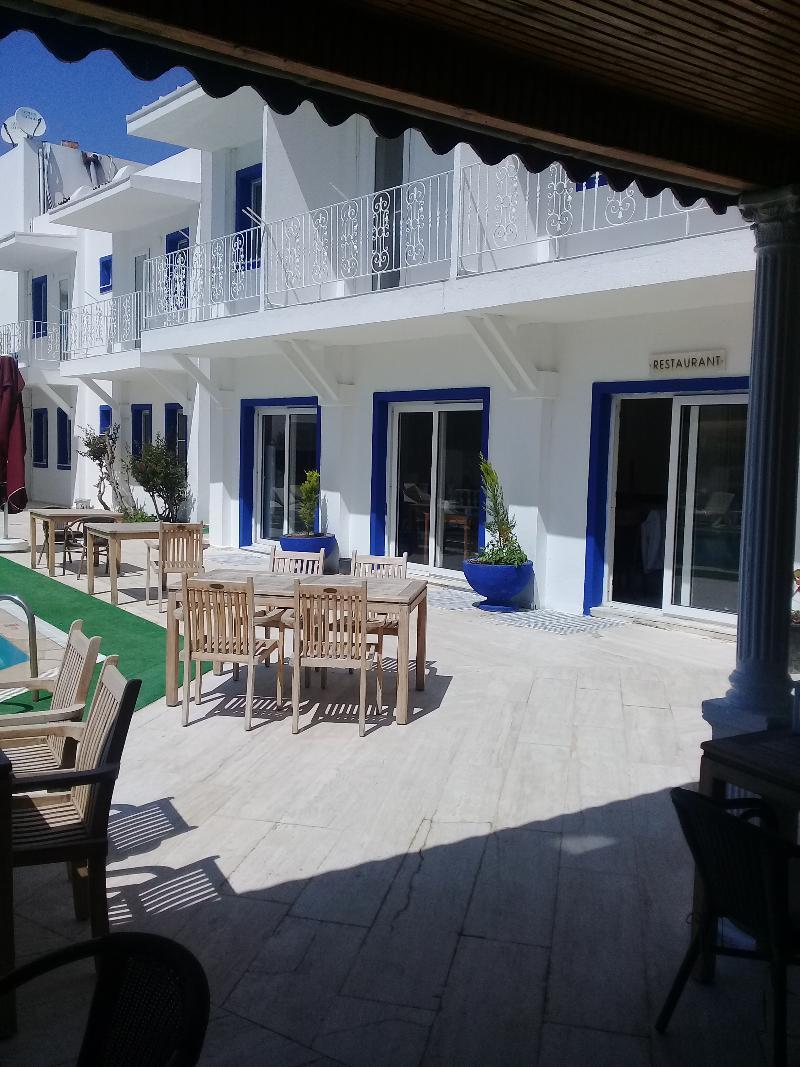 Tuemay Hotel Битез Экстерьер фото